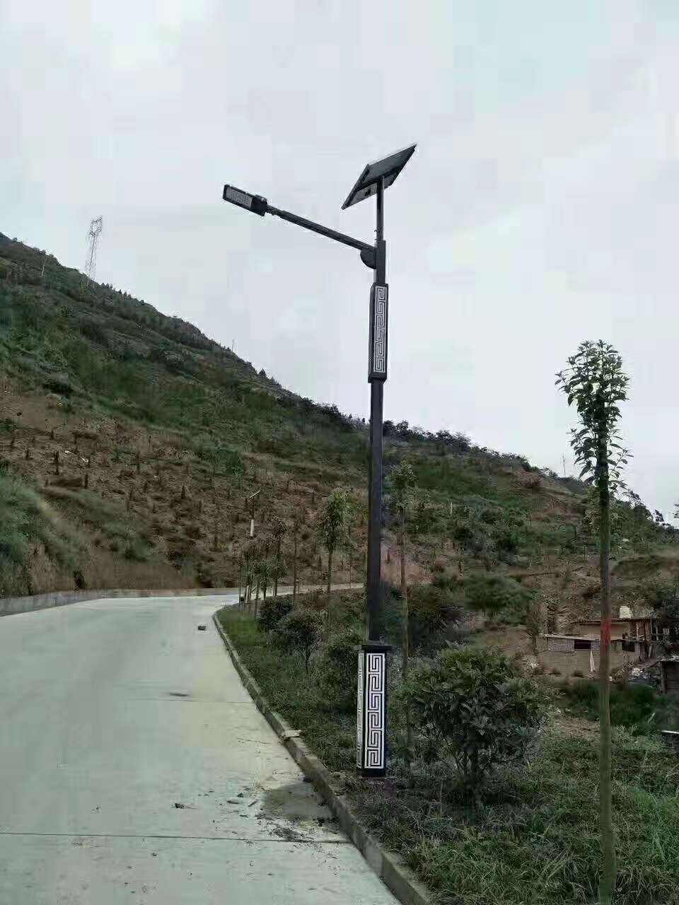 信阳仿古太阳能路灯